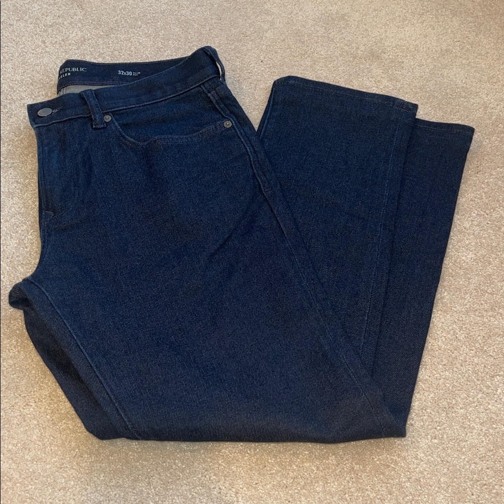 Banana Republic Dark blue denim wash Traveler Men’s Jean 32x30 slim fit